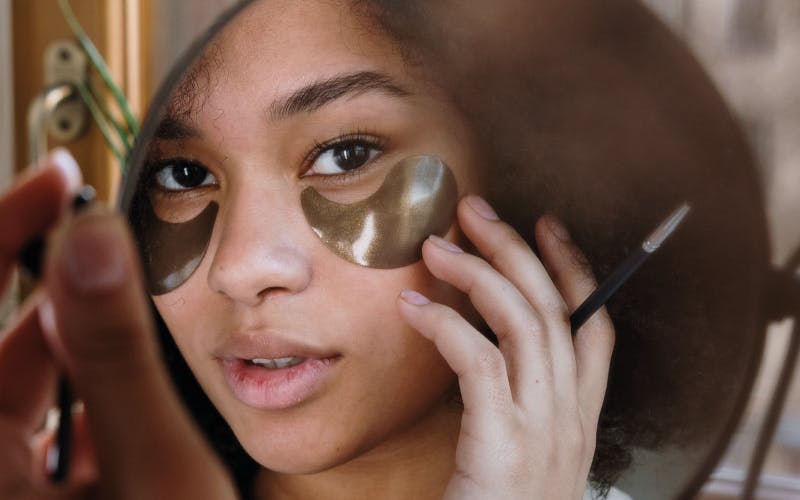 Adiós a las bolsas: Elimina las ojeras de forma efectiva