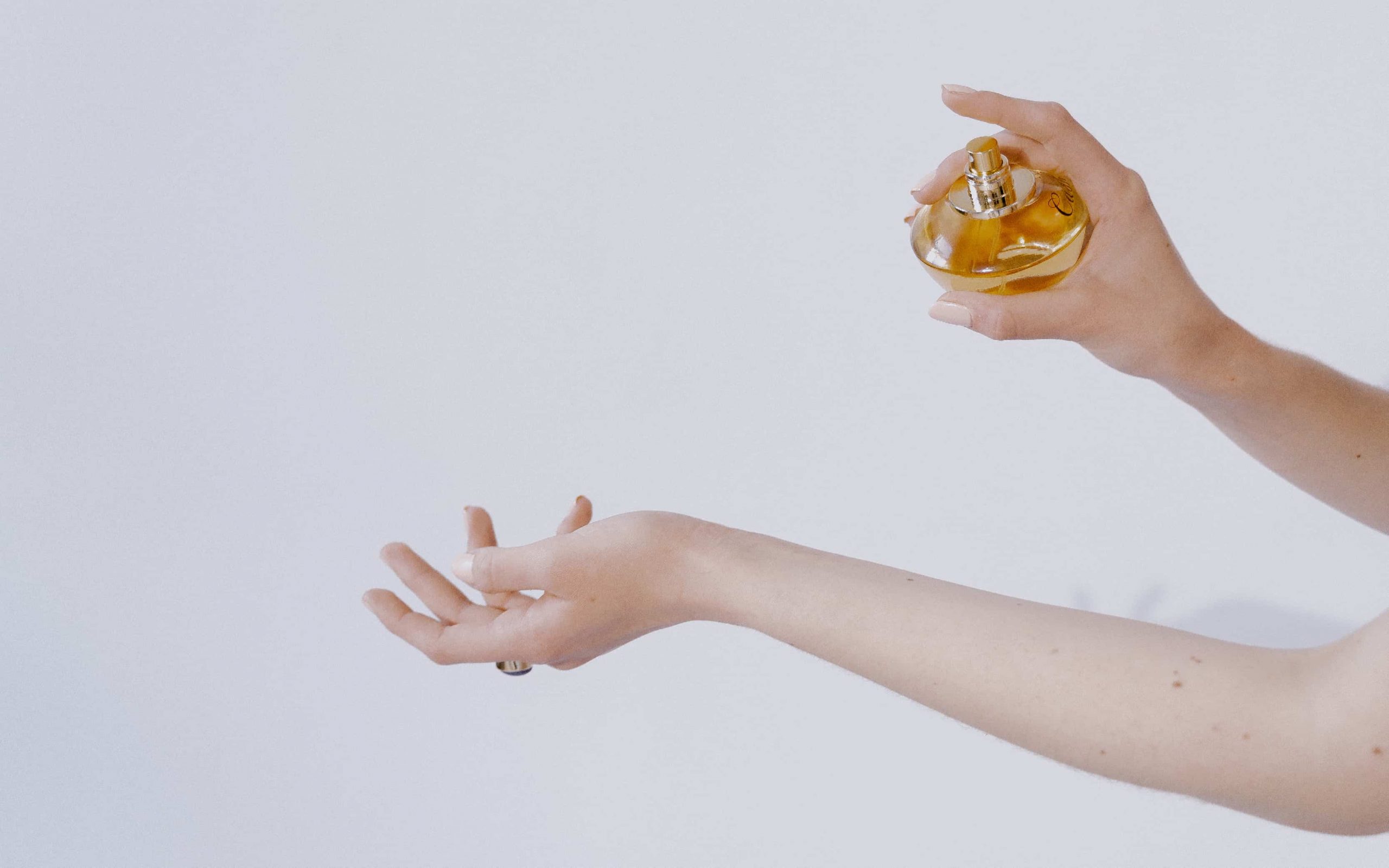 Perfumes de verano mujer: los aromas más frescos y agradables