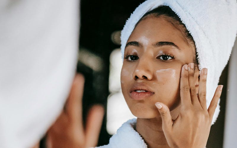 Crema regeneradora facial