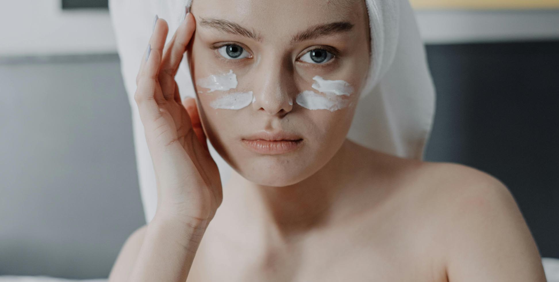 Diferencia entre Crema y Sérum: Para Qué Sirven y Cómo Usarlos